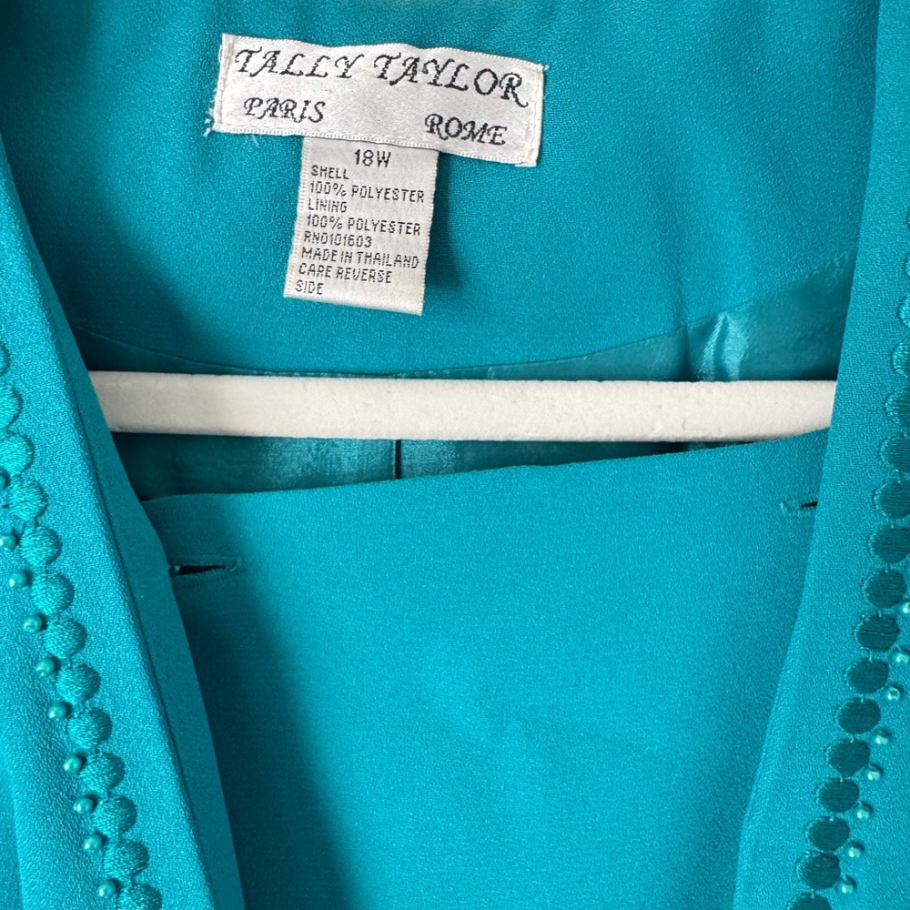 Teal Embellished Skirt Suit Set - Picture 8 of 13